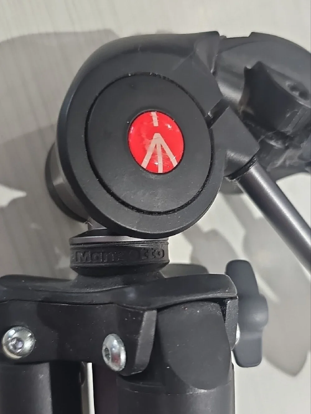 Manfrotto Silver Camera Tripod